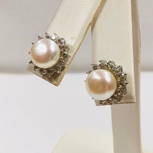 Freshwater Cultured Pearl & White Topaz Earrings